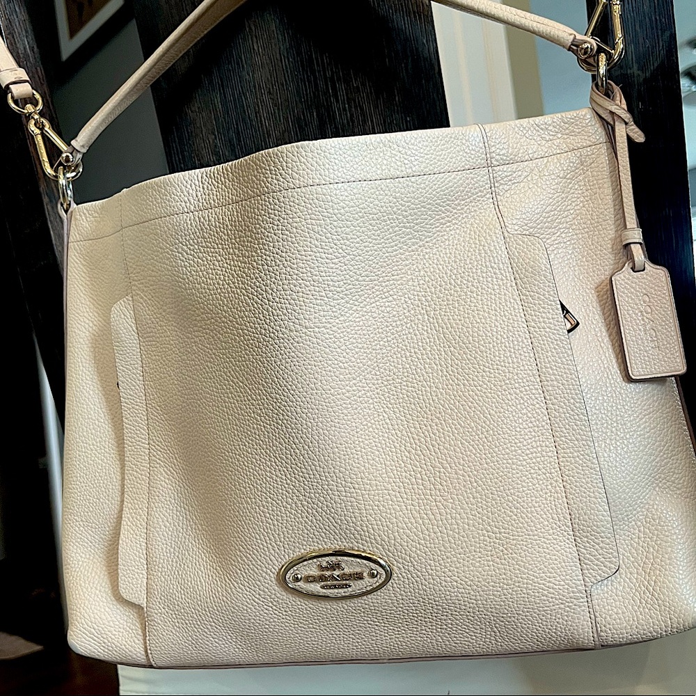 MARLON Coach bag with shoulder strap- pebbled leather ivory/cream color